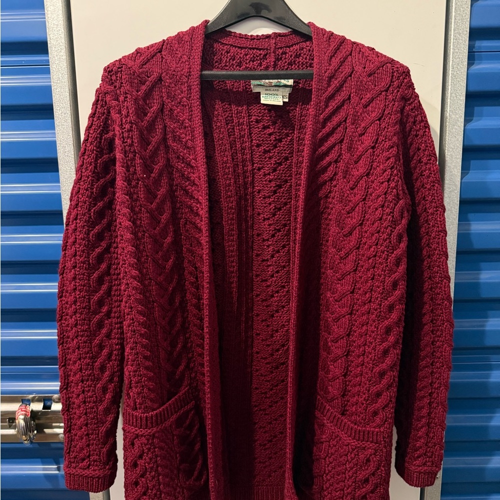 Vintage 100% merino Wool Ireland Aran Crafts Cable Knit Cardigan size XS